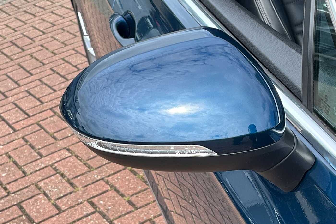Volkswagen Passat 1.5 TSI (150ps) R-Line EVO Saloon