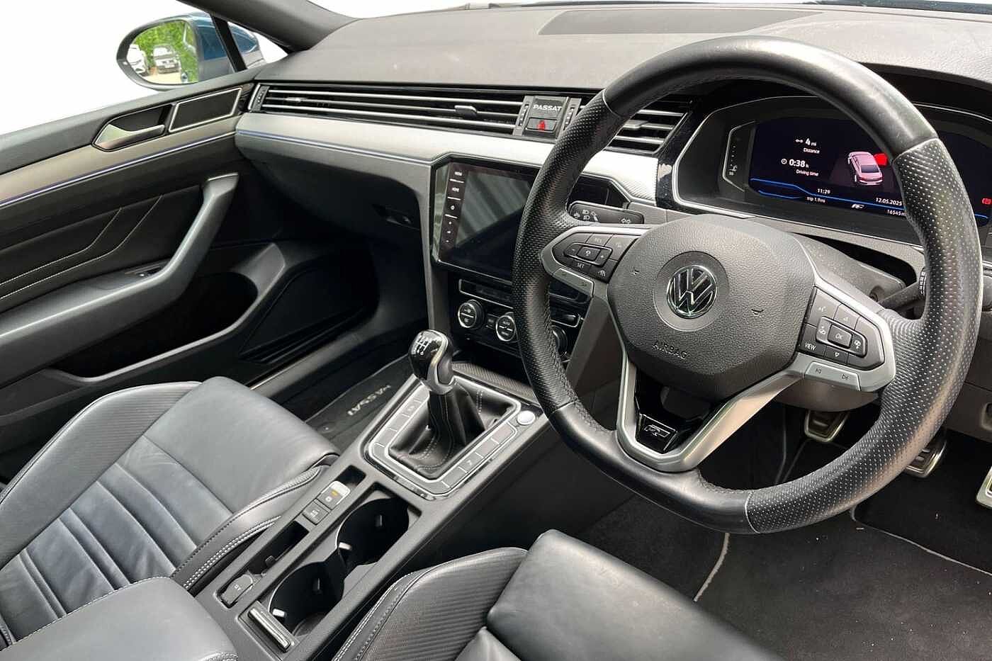 Volkswagen Passat 1.5 TSI (150ps) R-Line EVO Saloon