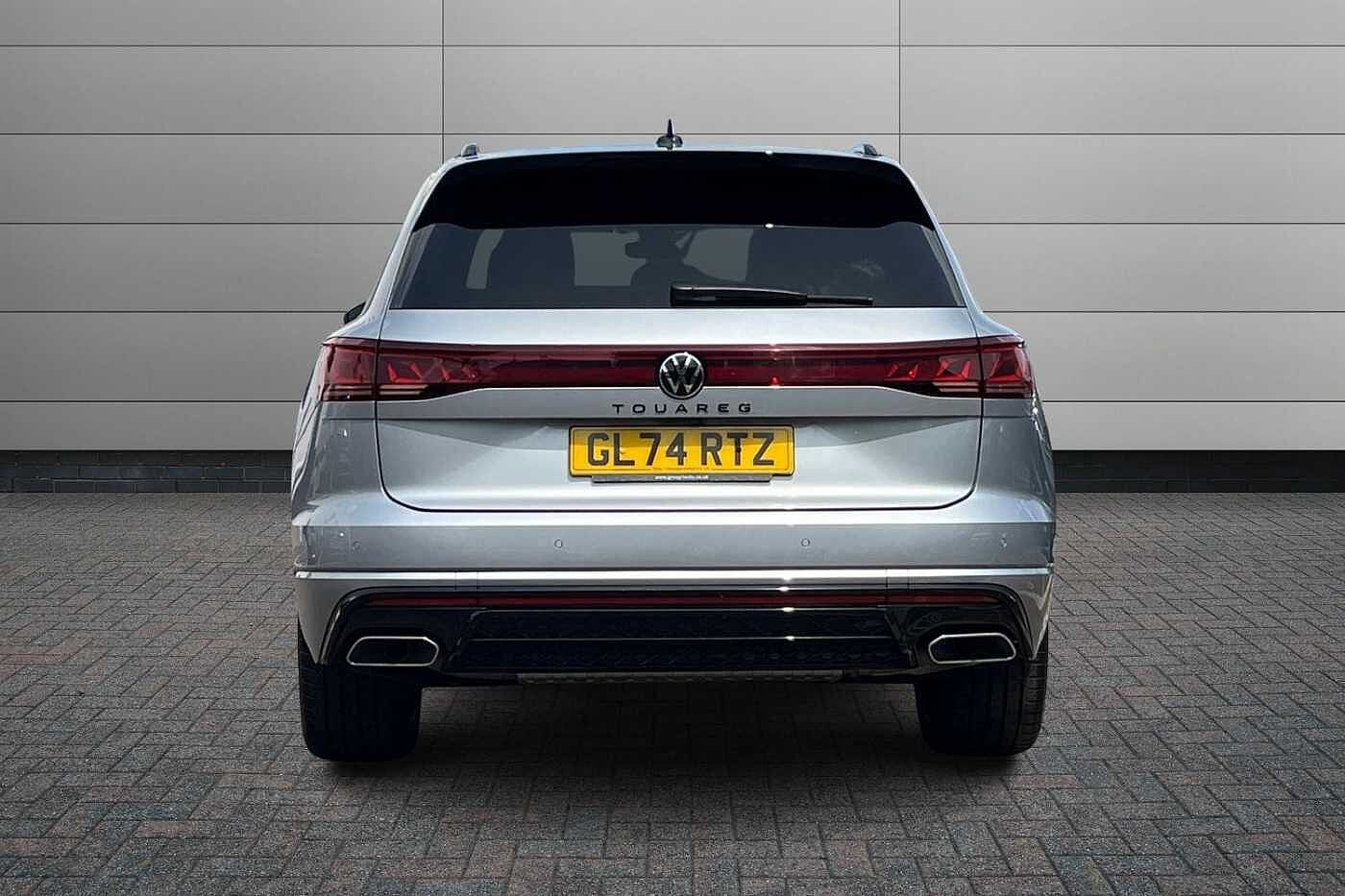Volkswagen Touareg 3.0 TDI V6 Black Edition SUV 5dr Diesel Tiptronic 4Motion Euro 6 (s/s) (286 ps)