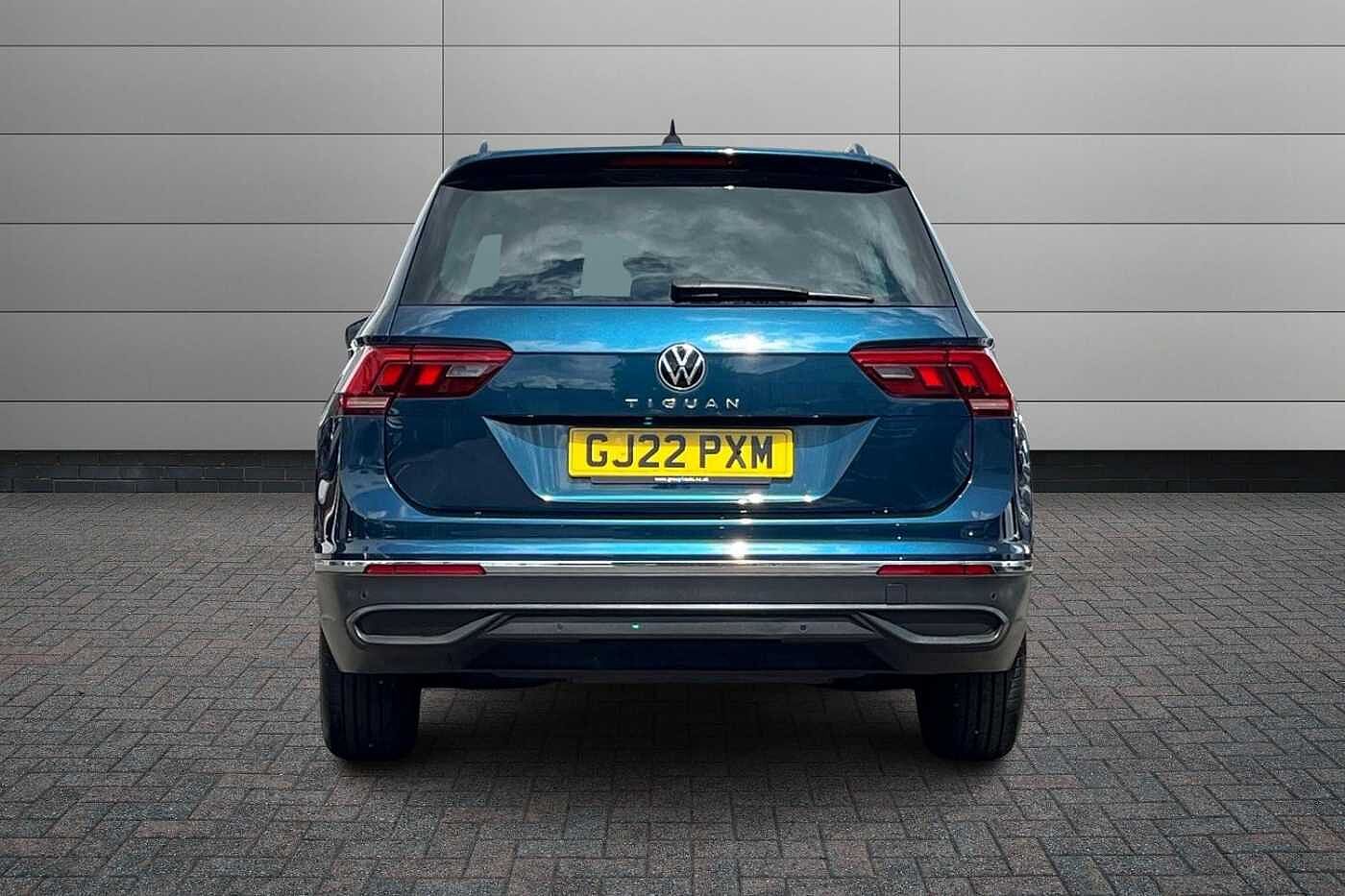 Volkswagen Tiguan 1.5 TSI Active SUV 5dr Petrol DSG Euro 6 (s/s) (150 ps)