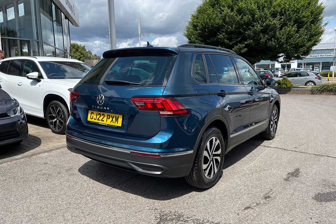 Volkswagen Tiguan 1.5 TSI Active SUV 5dr Petrol DSG Euro 6 (s/s) (150 ps)