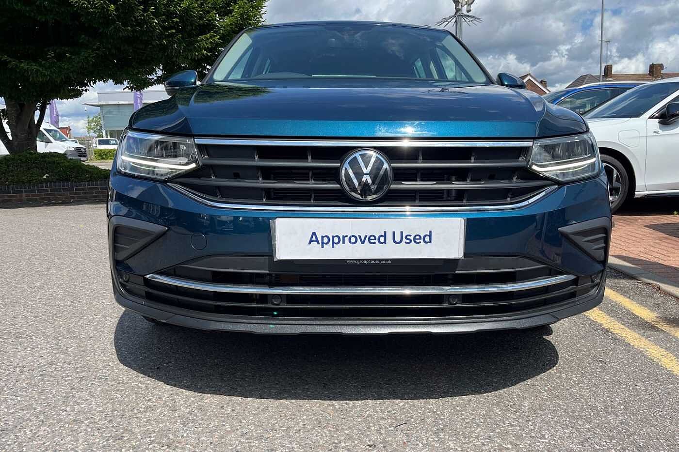 Volkswagen Tiguan 1.5 TSI Active SUV 5dr Petrol DSG Euro 6 (s/s) (150 ps)