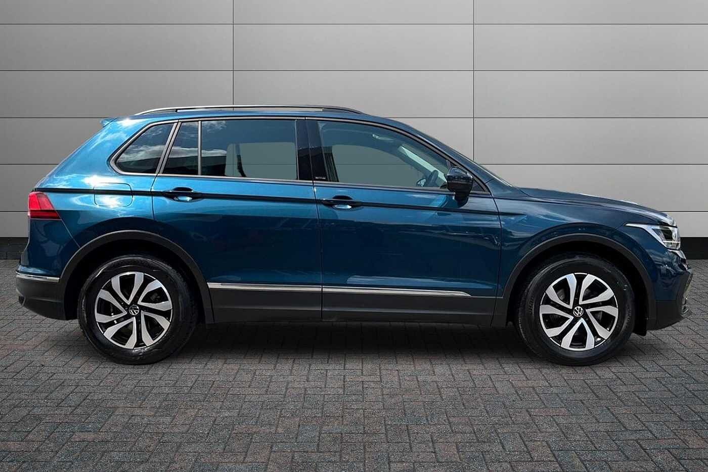 Volkswagen Tiguan 1.5 TSI Active SUV 5dr Petrol DSG Euro 6 (s/s) (150 ps)