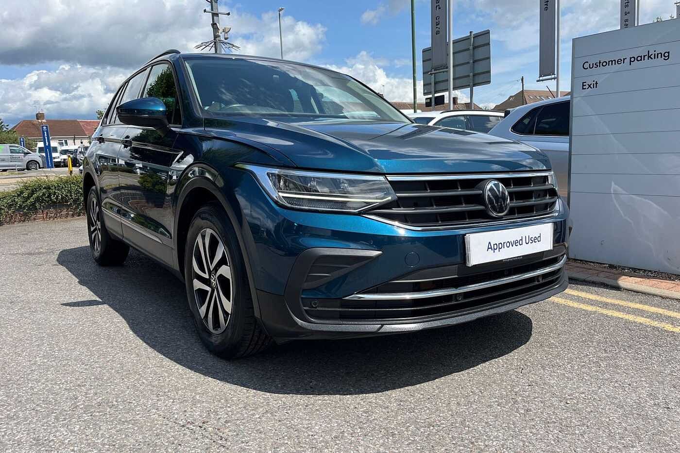 Volkswagen Tiguan 1.5 TSI Active SUV 5dr Petrol DSG Euro 6 (s/s) (150 ps)
