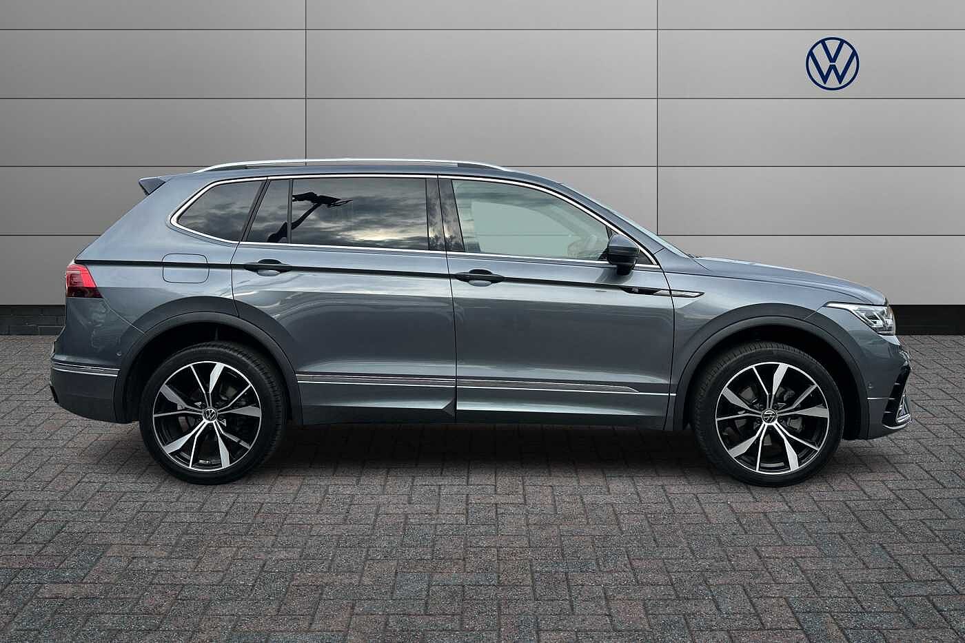 Volkswagen Tiguan Allspace 2.0 TDI R-Line 5dr DSG