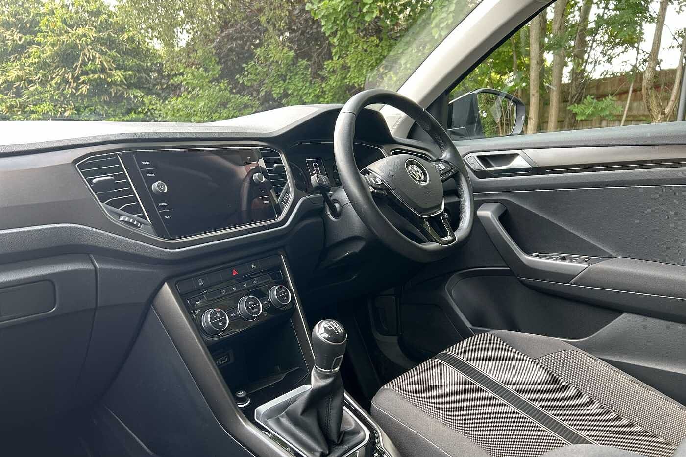 Volkswagen T-ROC 2017 1.0 TSI Design 115PS
