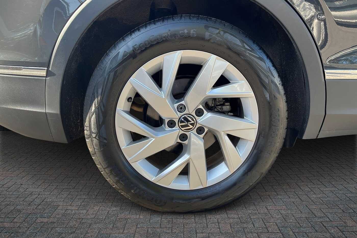 Volkswagen Tiguan 1.5 TSI Life SUV 5dr Petrol DSG Euro 6 (s/s) (150 ps)