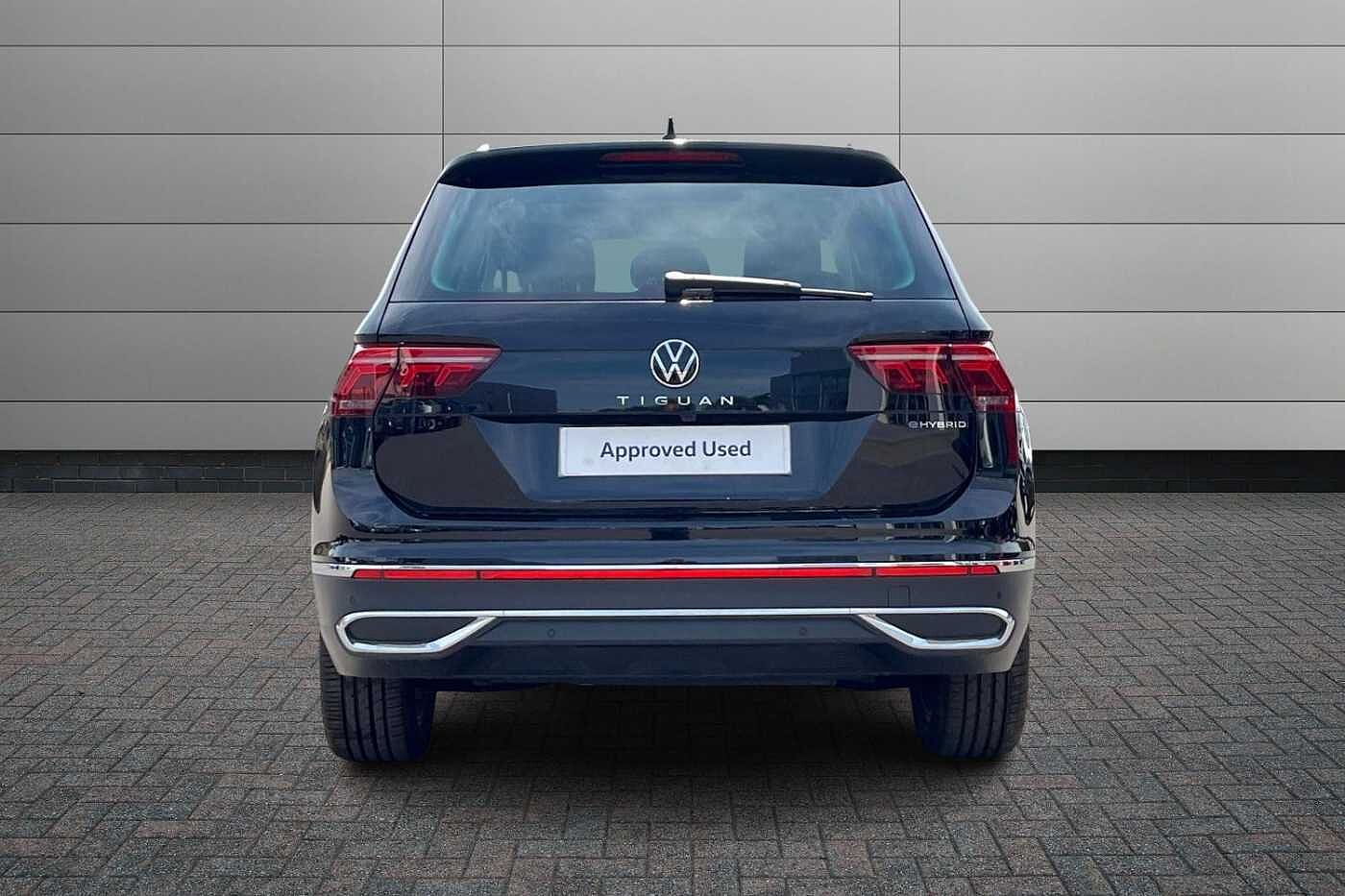 Volkswagen Tiguan 1.4 TSI 13kWh Elegance SUV 5dr Petrol Plug-in Hybrid DSG Euro 6 (s/s) (245 ps)