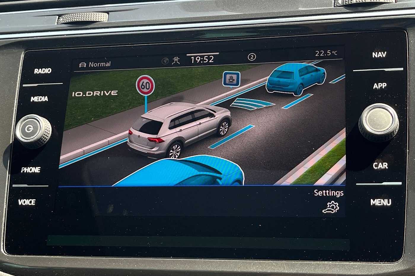 Volkswagen Tiguan 1.4 TSI 13kWh Elegance SUV 5dr Petrol Plug-in Hybrid DSG Euro 6 (s/s) (245 ps)