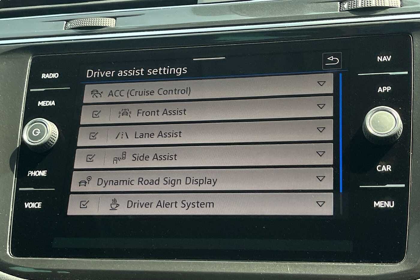Volkswagen Tiguan 1.4 TSI 13kWh Elegance SUV 5dr Petrol Plug-in Hybrid DSG Euro 6 (s/s) (245 ps)