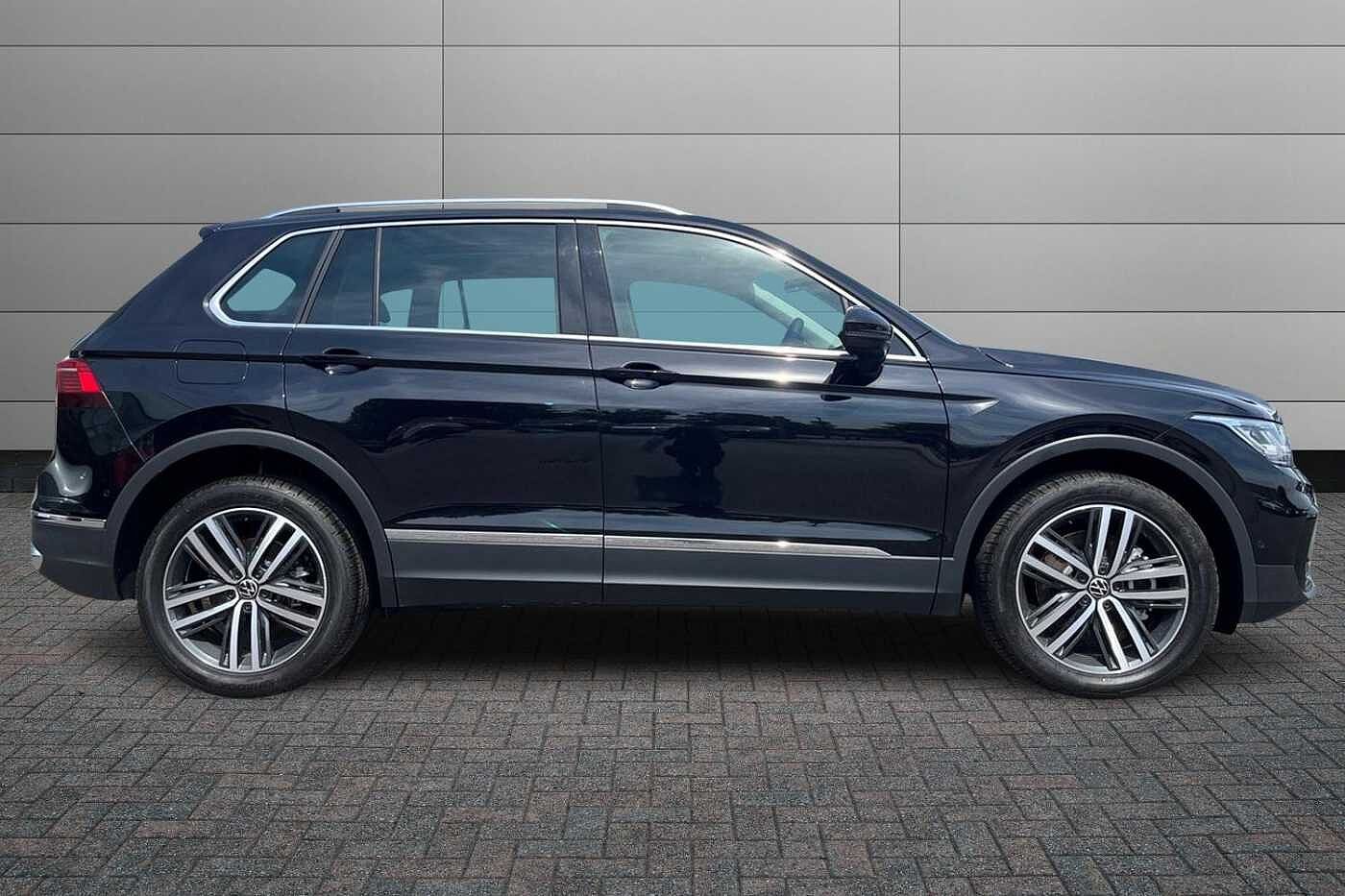 Volkswagen Tiguan 1.4 TSI 13kWh Elegance SUV 5dr Petrol Plug-in Hybrid DSG Euro 6 (s/s) (245 ps)
