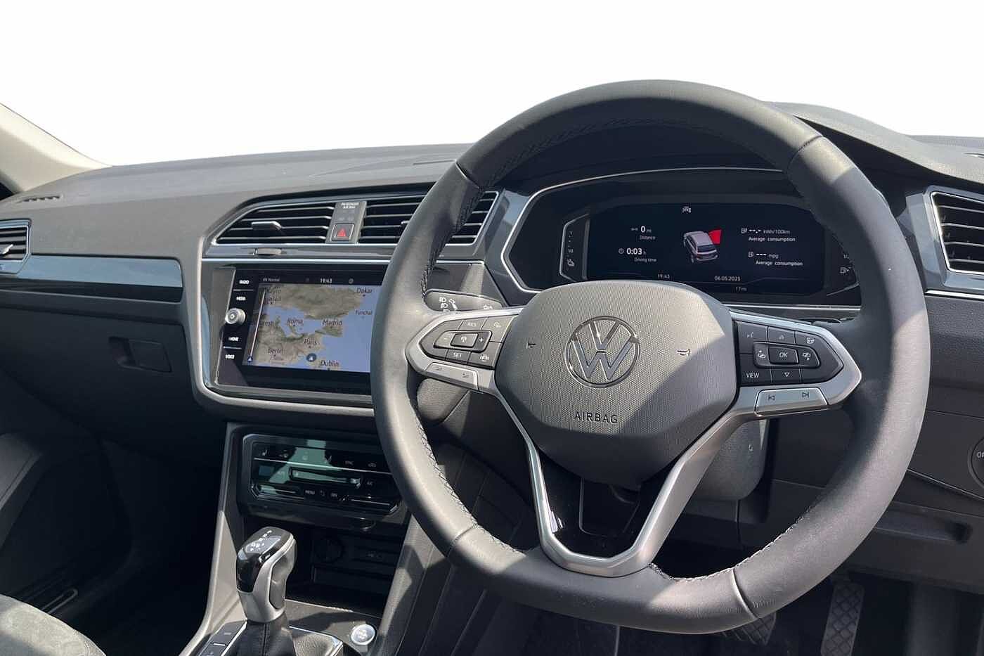 Volkswagen Tiguan 1.4 TSI 13kWh Elegance SUV 5dr Petrol Plug-in Hybrid DSG Euro 6 (s/s) (245 ps)