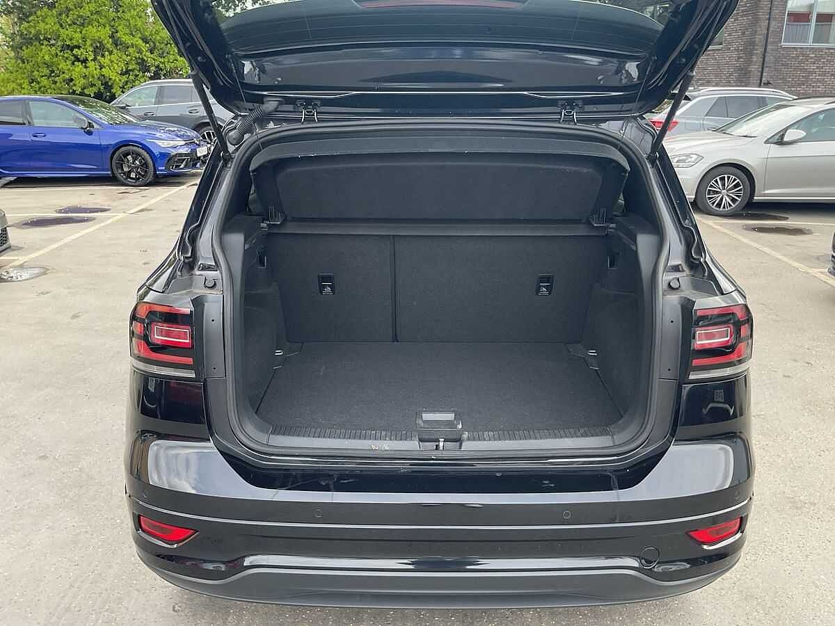 Volkswagen T-Cross 1.0 TSI (110ps) R-Line DSG Hatchback