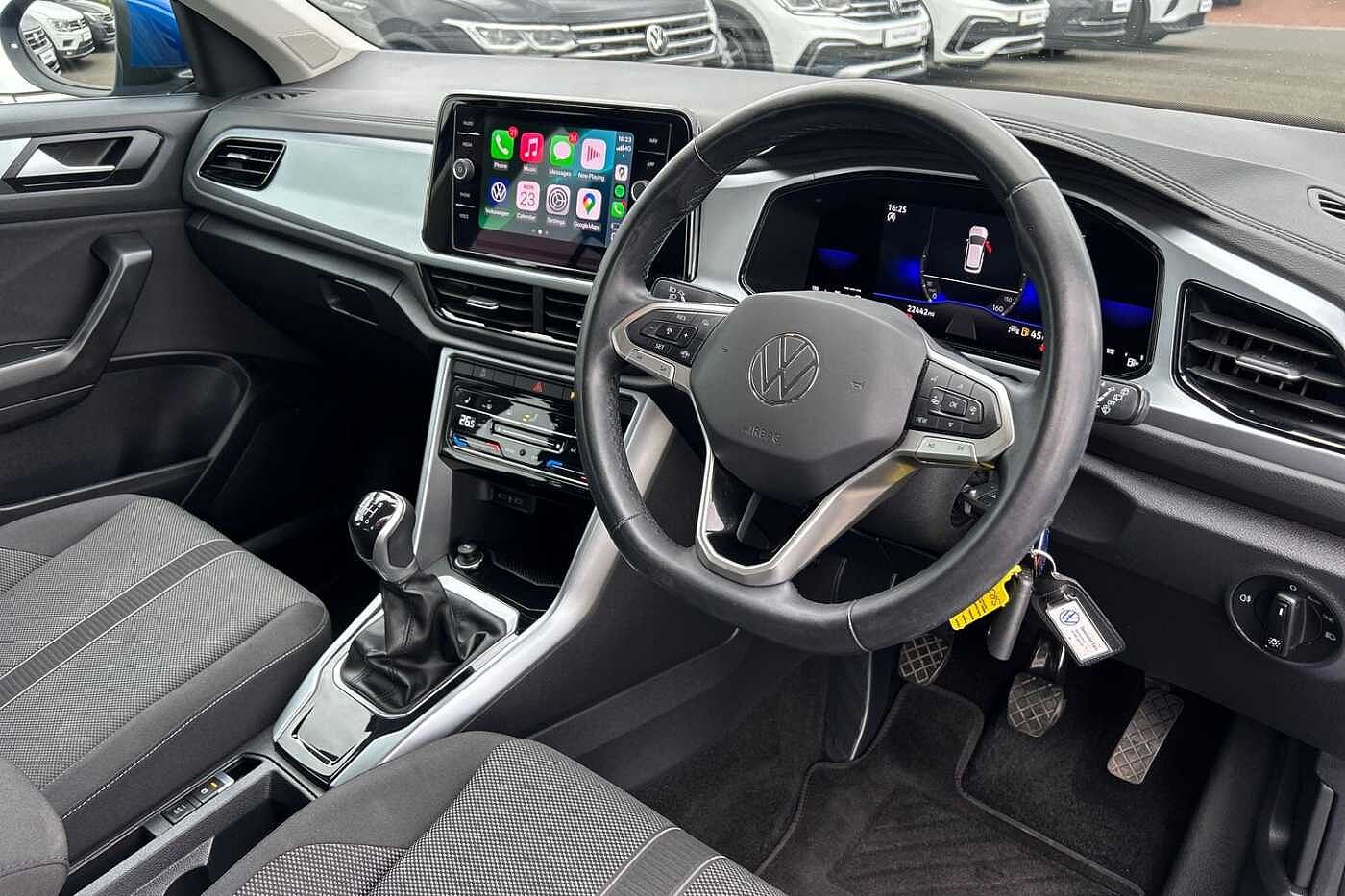 Volkswagen T-ROC Mark 1 Facelift (2022) 1.0 TSI Life 110PS