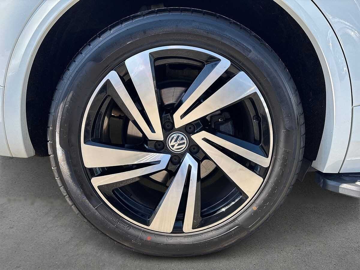 Volkswagen Touareg 3.0 V6 TDI 4Motion R-Line Tech 5Dr Tip Auto