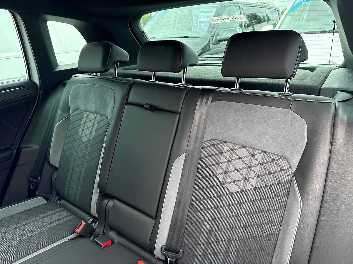 Volkswagen Tiguan 1.5 TSI (150ps) R-Line EVO DSG