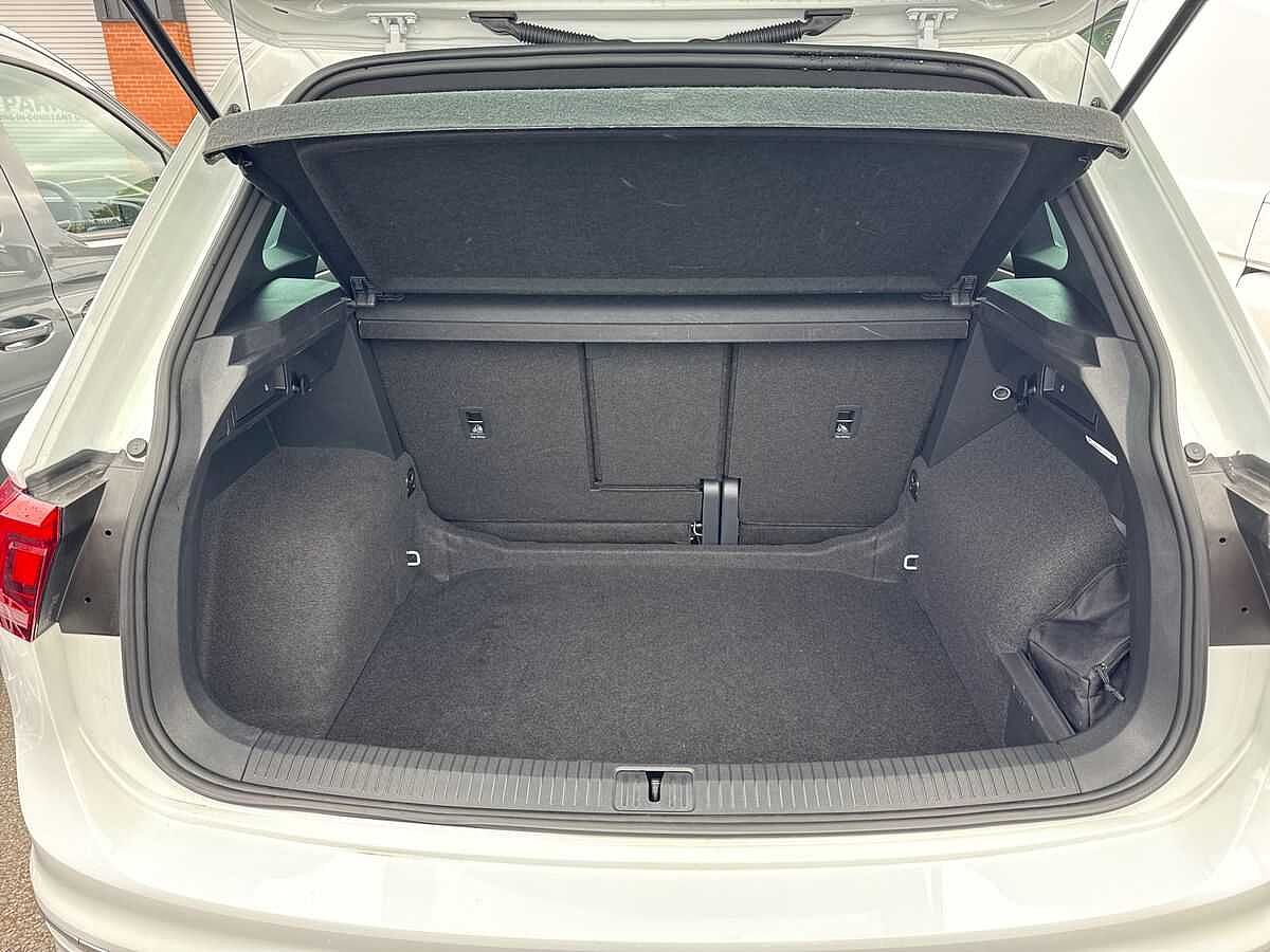 Volkswagen Tiguan 1.5 TSI (150ps) R-Line EVO DSG