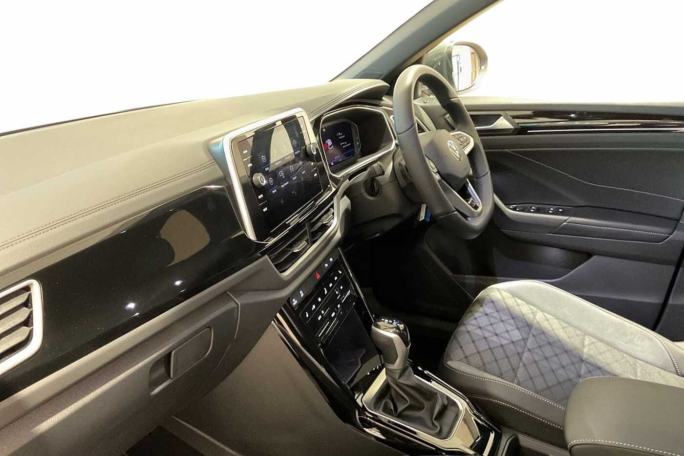 Volkswagen T-Roc 1.5 TSI R-Line SUV 5dr Petrol DSG Euro 6 (s/s) (150 ps)