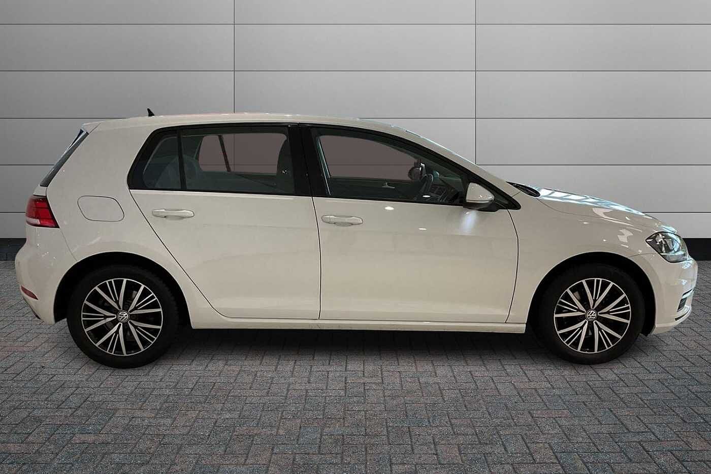 Volkswagen Golf 2.0 TDI BlueMotion Tech SE Nav Hatchback 5dr Diesel DSG Euro 6 (s/s) (150 ps)