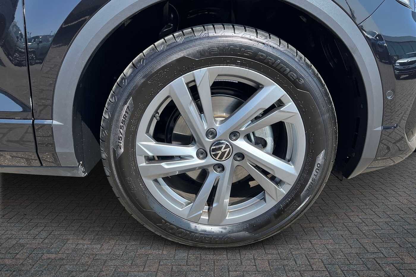 Volkswagen T-Roc 1.5 TSI R-Line SUV 5dr Petrol DSG 150 ps - REAR CAMERA, HEATED SEATS