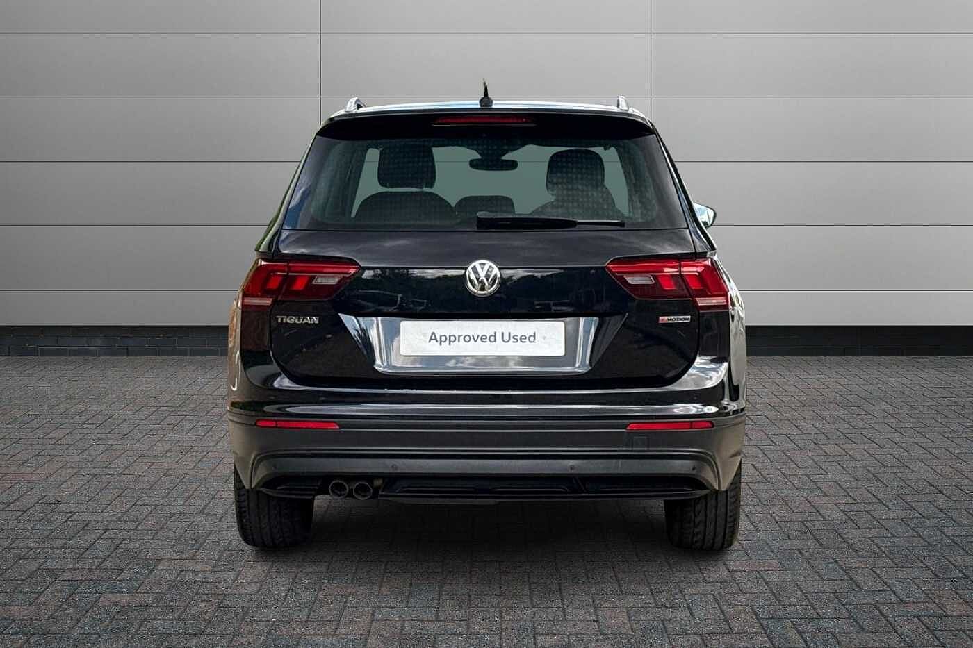 Volkswagen Tiguan 2.0 TDI SE Navigation SUV 5dr Diesel DSG Euro 6 (s/s) (150 ps)