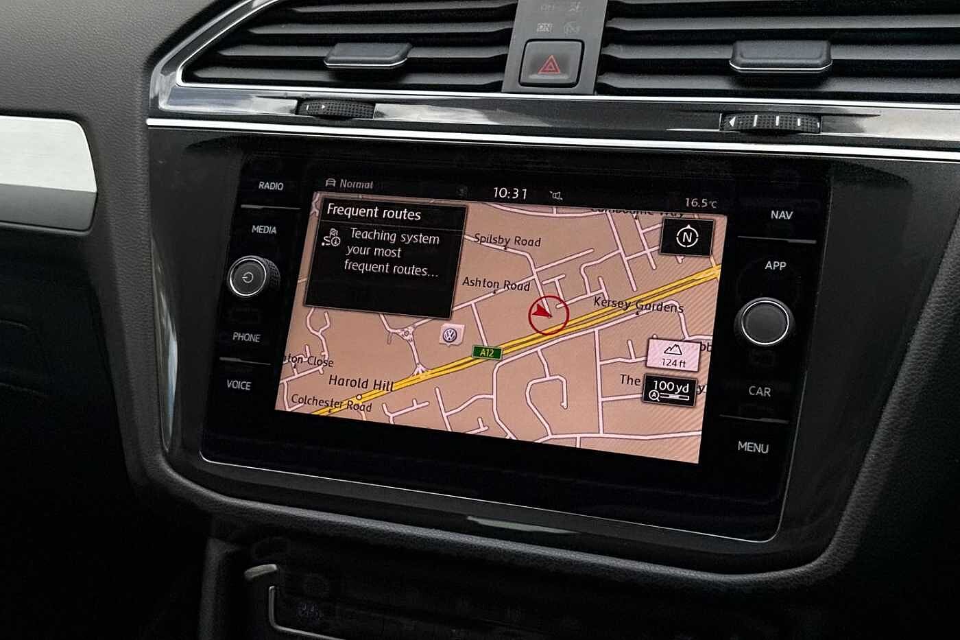 Volkswagen Tiguan 2.0 TDI SE Navigation SUV 5dr Diesel DSG Euro 6 (s/s) (150 ps)