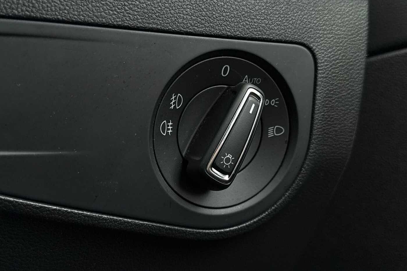 Volkswagen Tiguan 2.0 TDI SE Navigation SUV 5dr Diesel DSG Euro 6 (s/s) (150 ps)