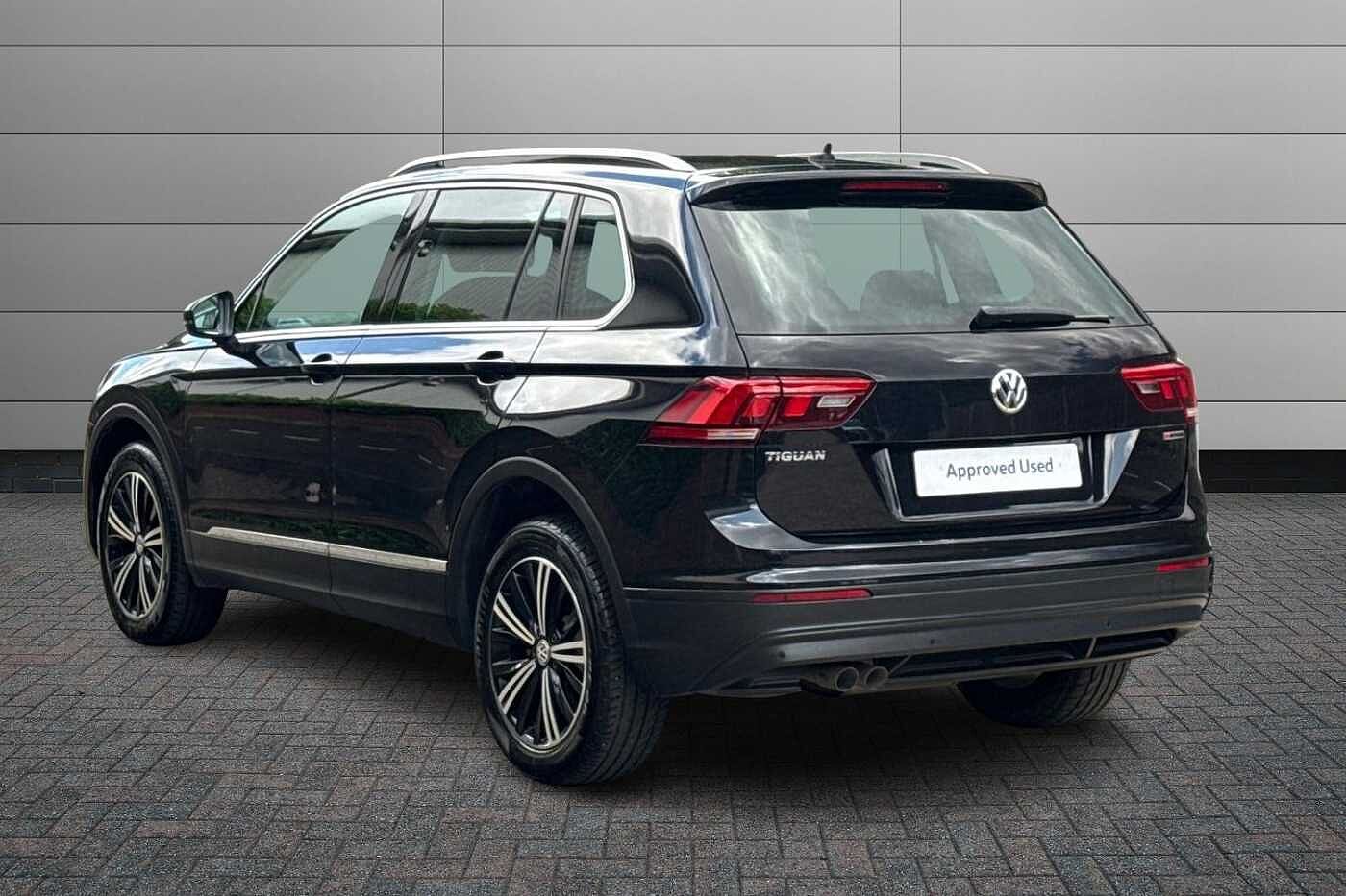 Volkswagen Tiguan 2.0 TDI SE Navigation SUV 5dr Diesel DSG Euro 6 (s/s) (150 ps)