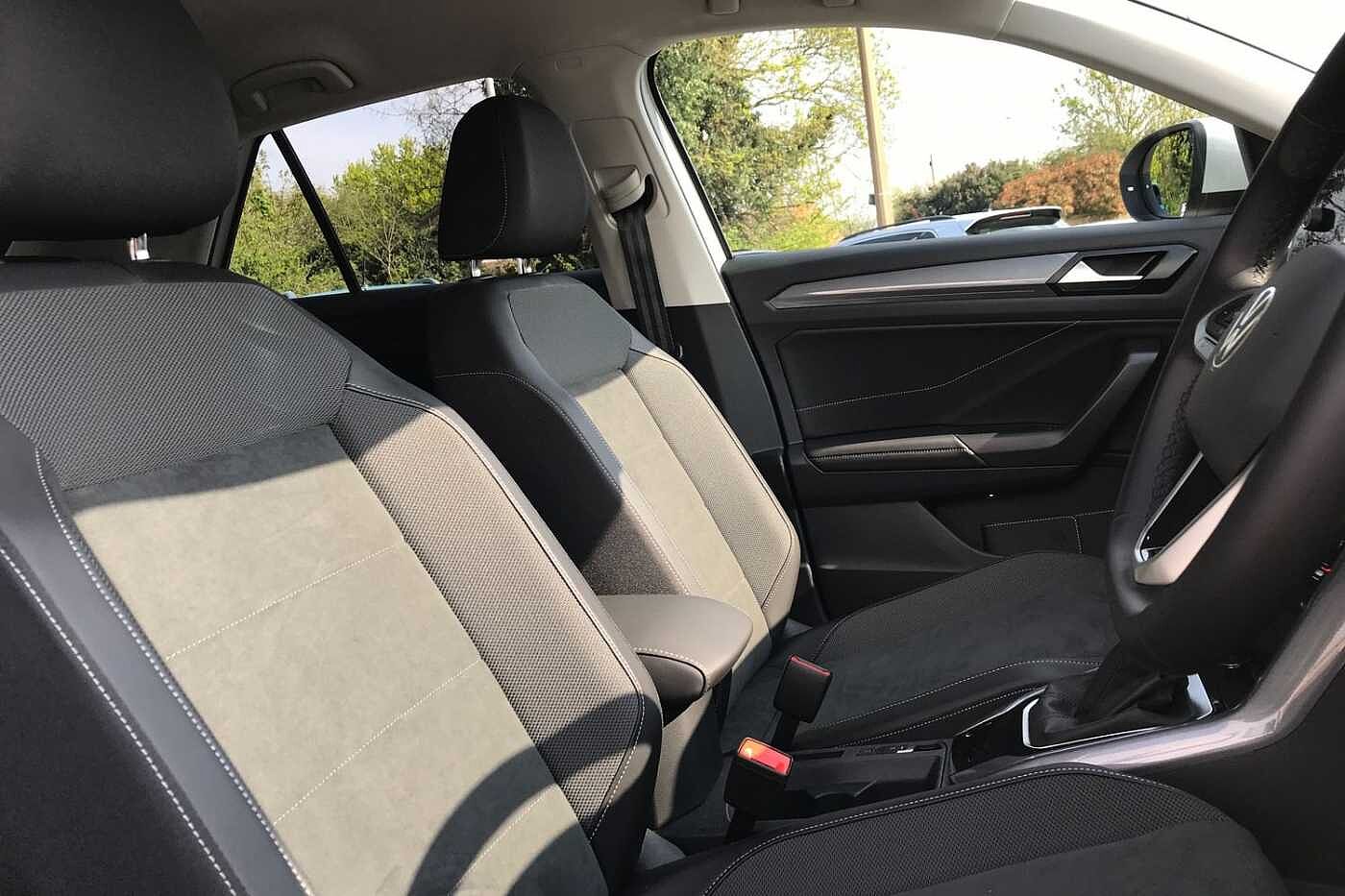 Volkswagen T-Roc 1.5 TSI Style SUV 5dr Petrol DSG Euro 6 (s/s) (150 ps)