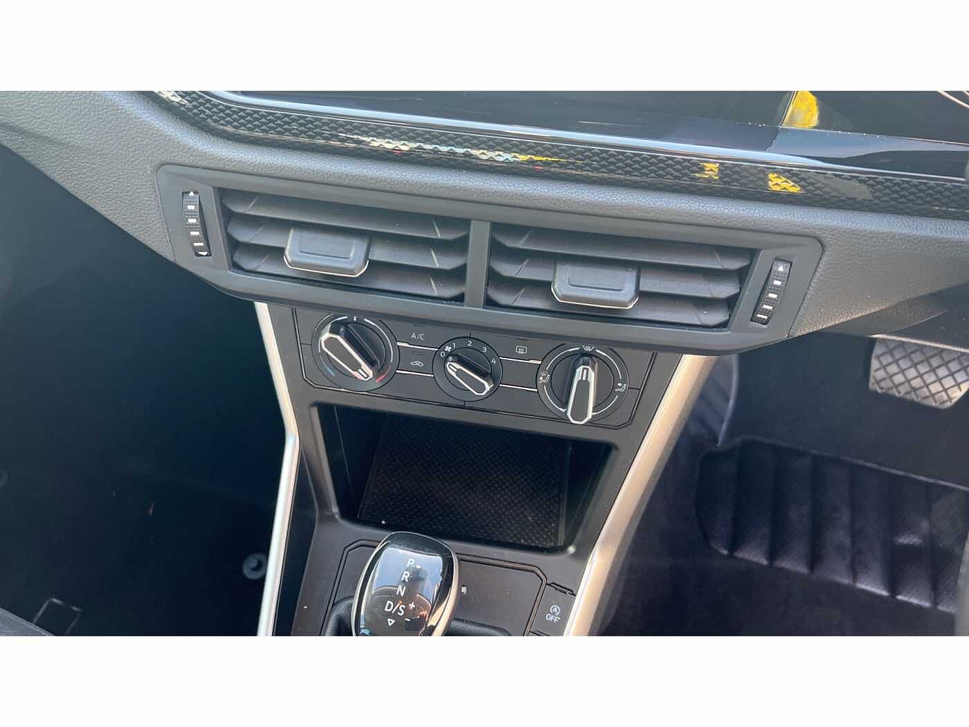 Volkswagen Polo MK6 Facelift (2021) 1.0 TSI 95PS Life DSG