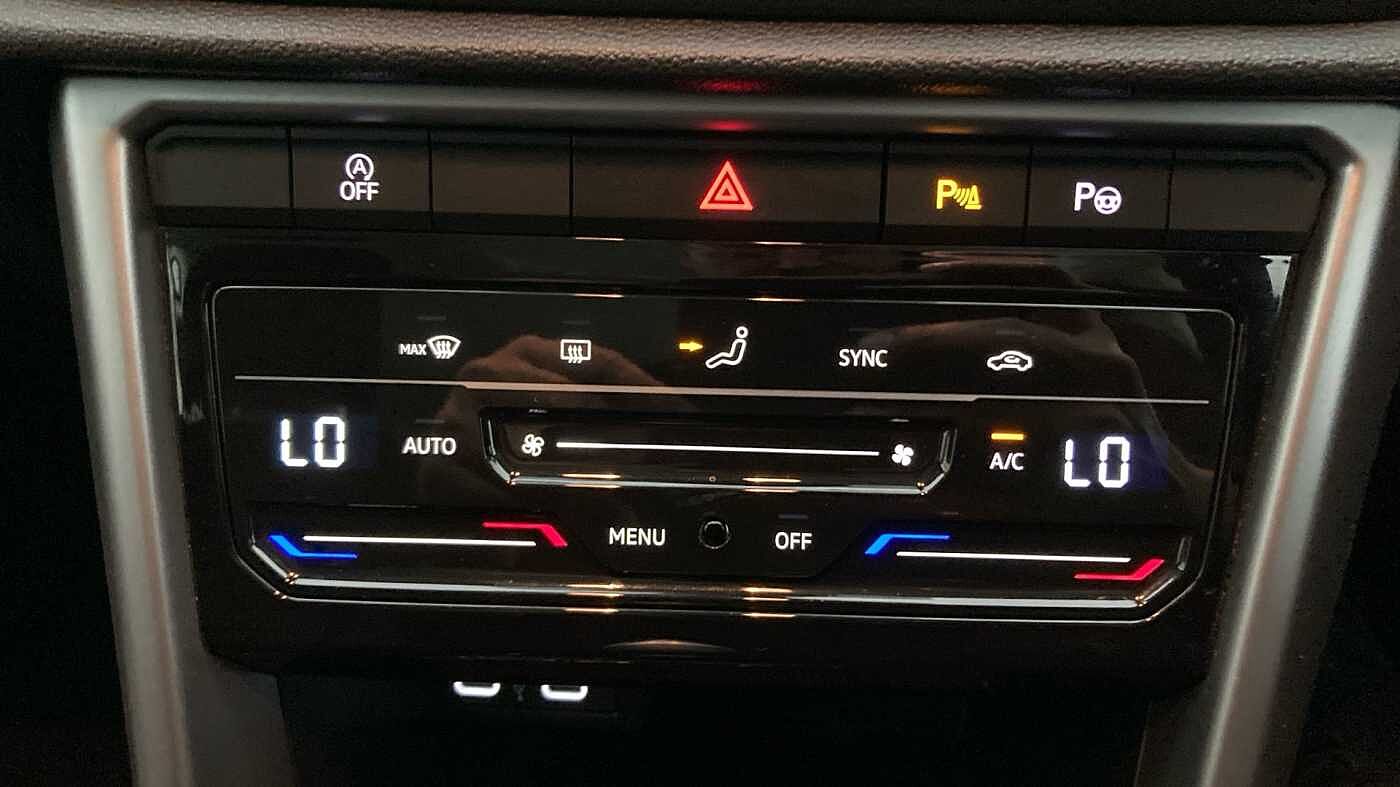 Volkswagen T-ROC Mark 1 Facelift (2022) 1.0 TSI Life 110PS