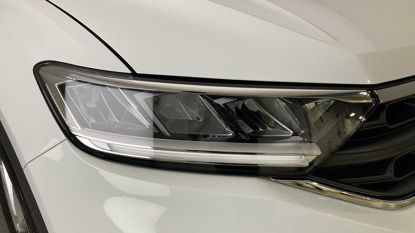 Volkswagen T-ROC Mark 1 Facelift (2022) 1.0 TSI Life 110PS