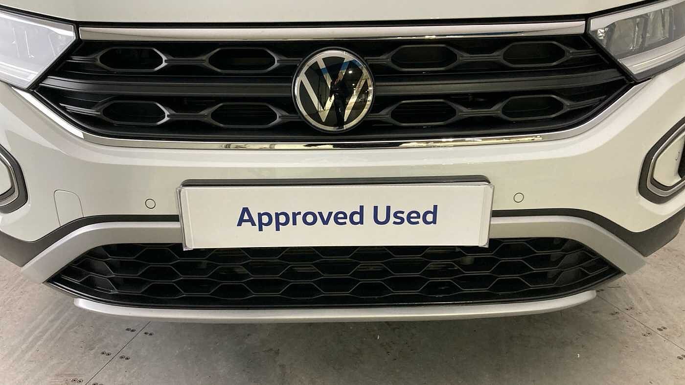 Volkswagen T-ROC Mark 1 Facelift (2022) 1.0 TSI Life 110PS