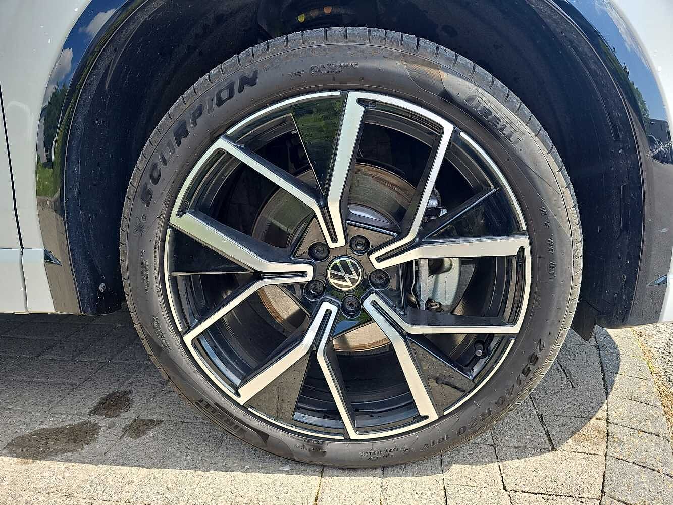 Volkswagen Tiguan Estate 1.5 TSI 272 eHybrid R-Line 5dr DSG
