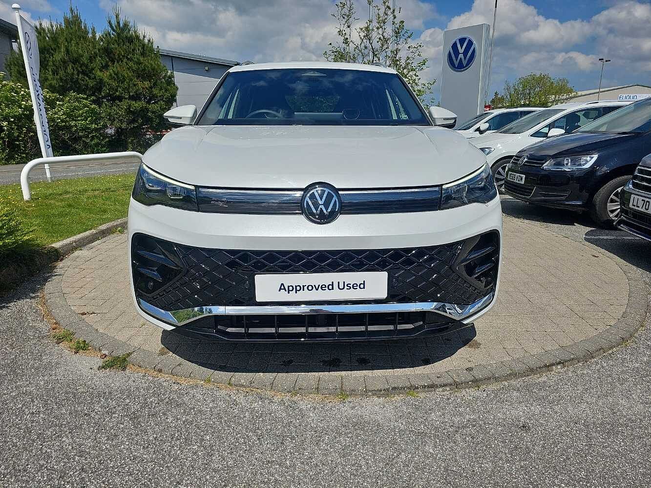 Volkswagen Tiguan Estate 1.5 TSI 272 eHybrid R-Line 5dr DSG
