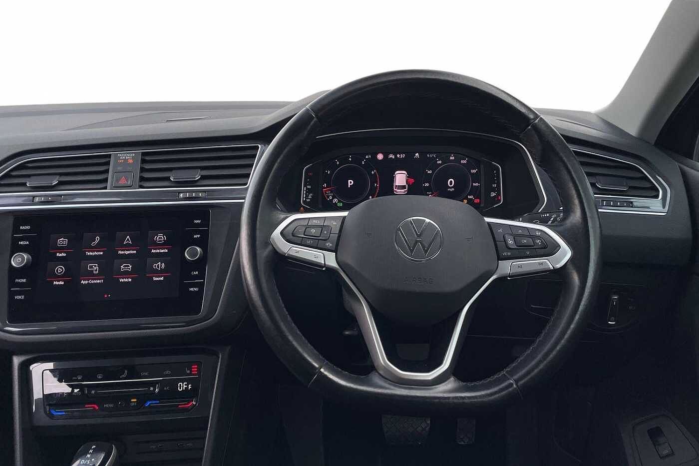 Volkswagen Tiguan 1.5 TSI Elegance SUV 5dr Petrol DSG Euro 6 (s/s) (150 ps)