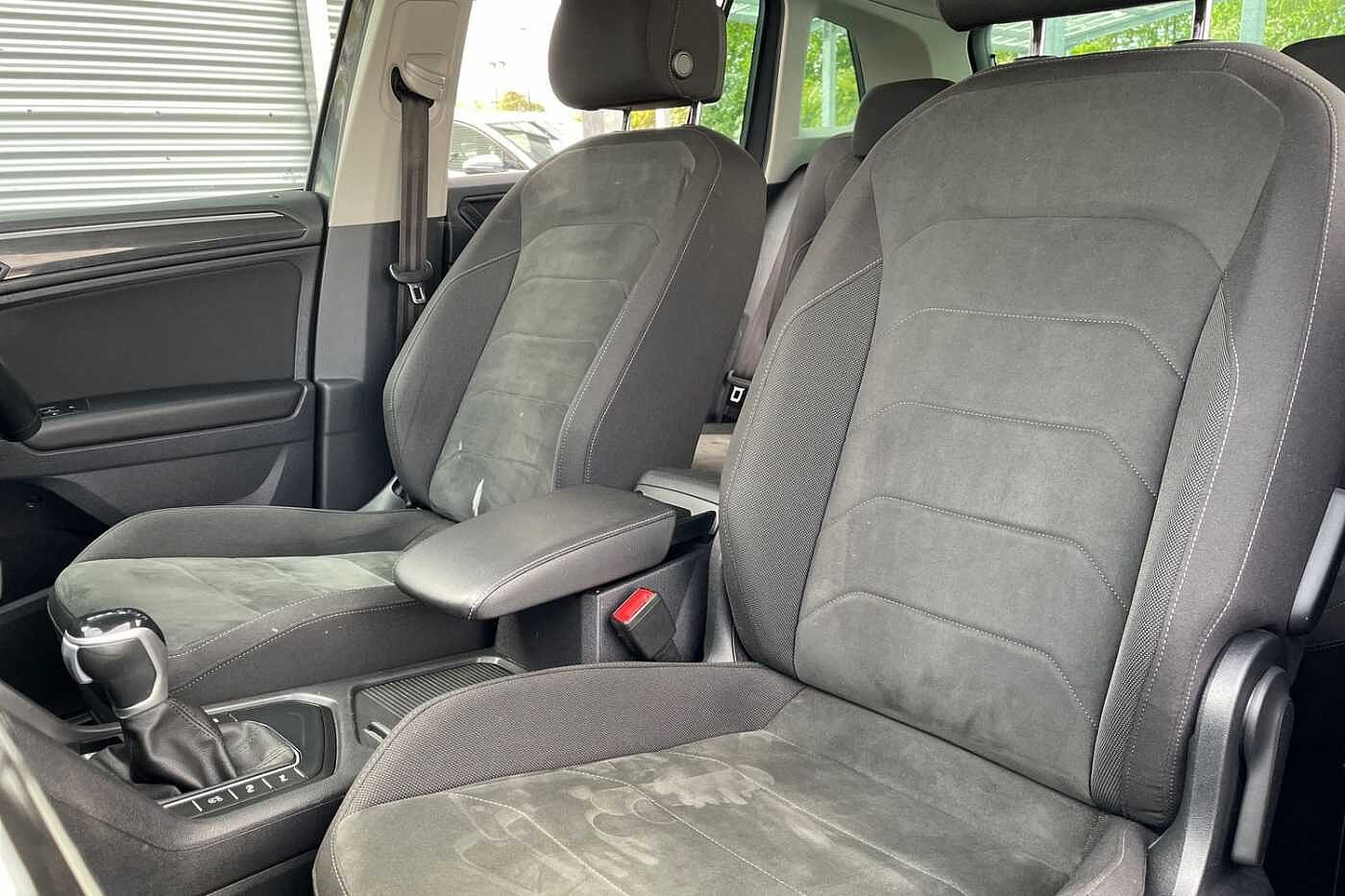 Volkswagen Tiguan 1.5 TSI Elegance SUV 5dr Petrol DSG Euro 6 (s/s) (150 ps)