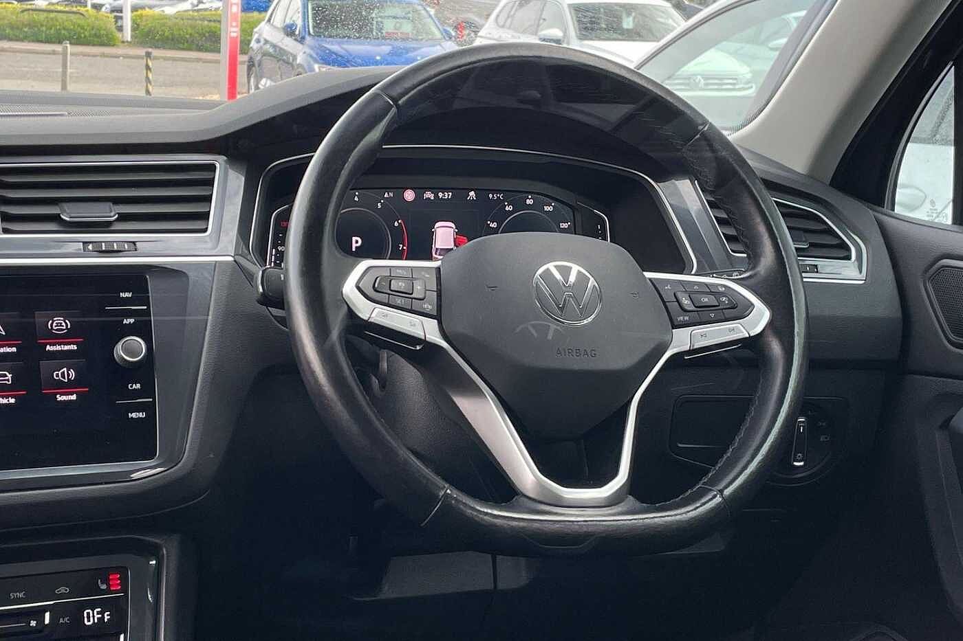 Volkswagen Tiguan 1.5 TSI Elegance SUV 5dr Petrol DSG Euro 6 (s/s) (150 ps)