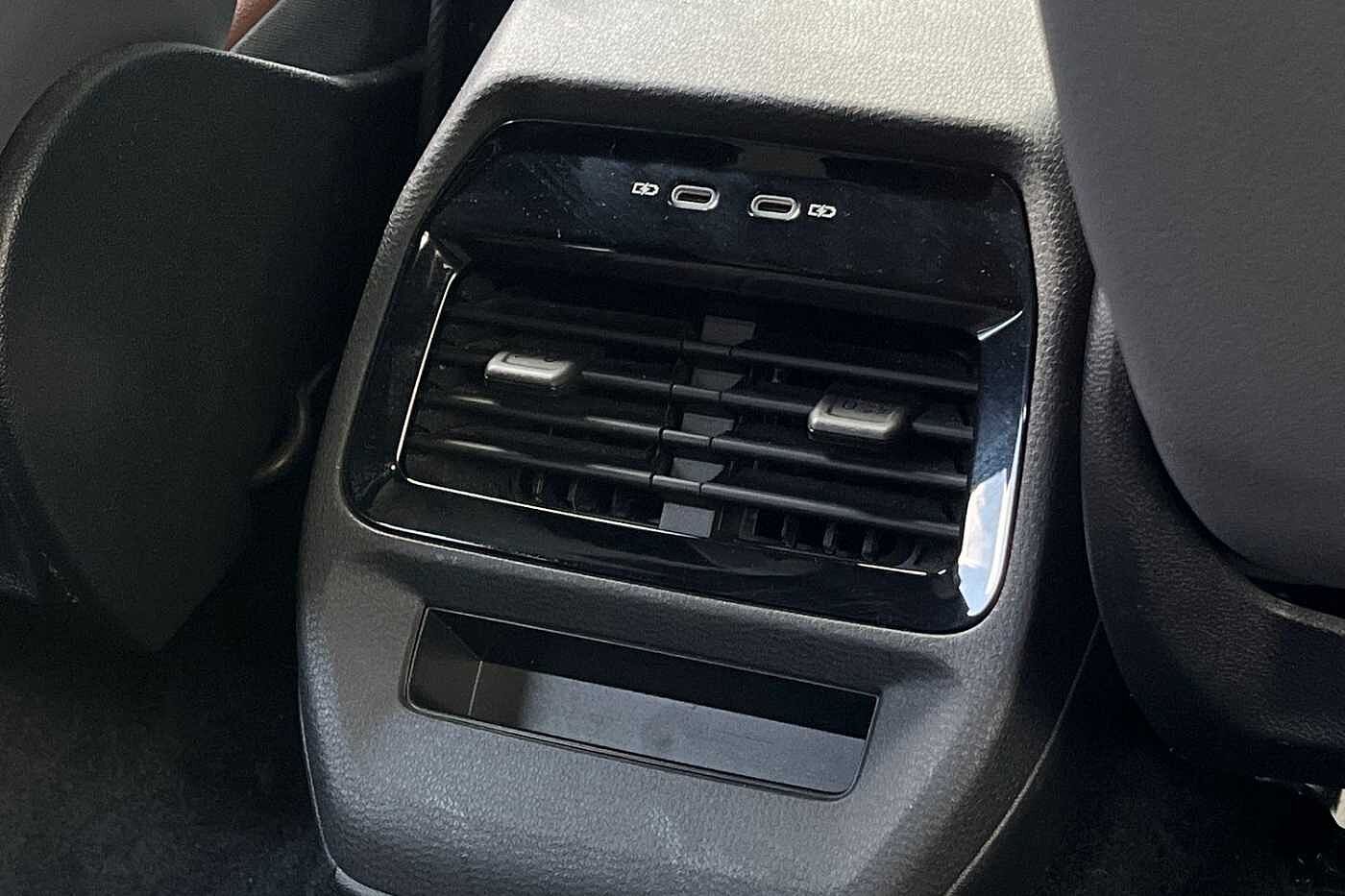 Volkswagen ID.4 1ST Edition 77kWh Pro Performance 204PS Auto